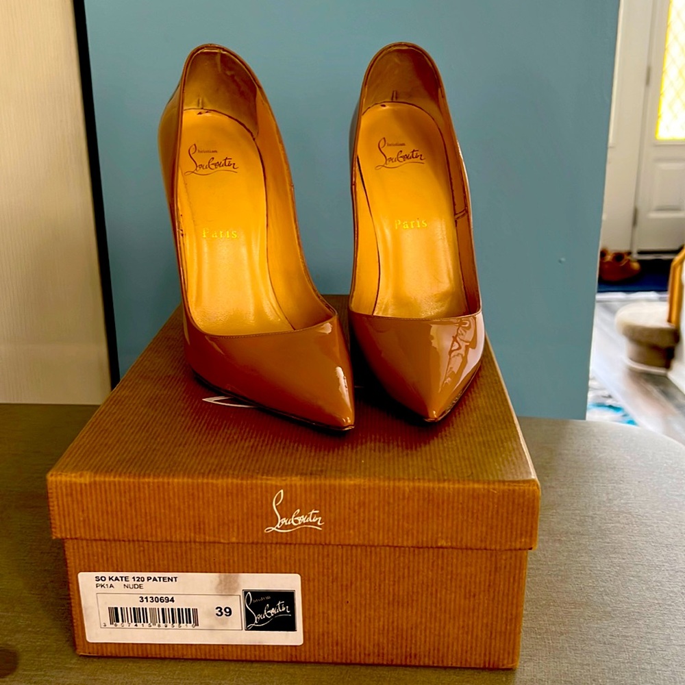 Tan Christian Louboutin in really good condition